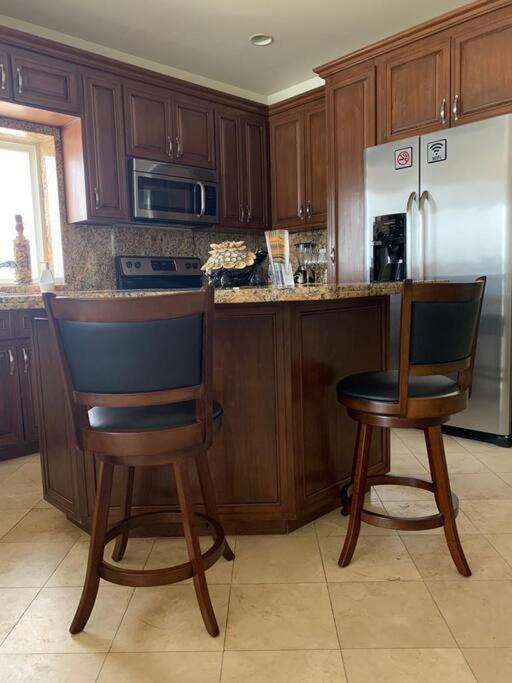 Access - Beach Penthouse Papas And Beer 2 Miles Wifi 罗萨里托 外观 照片